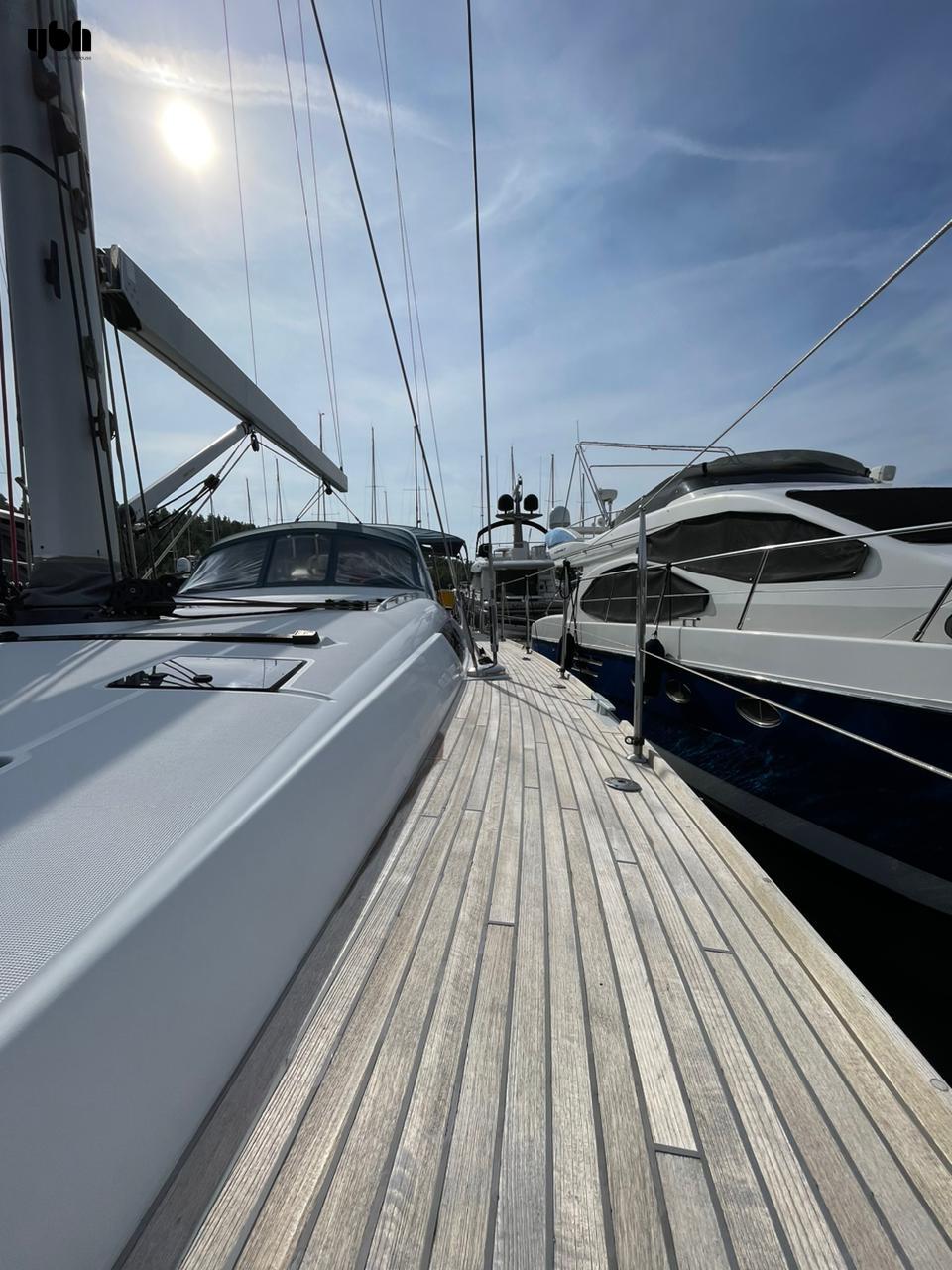 2015 Beneteau Oceanis 60