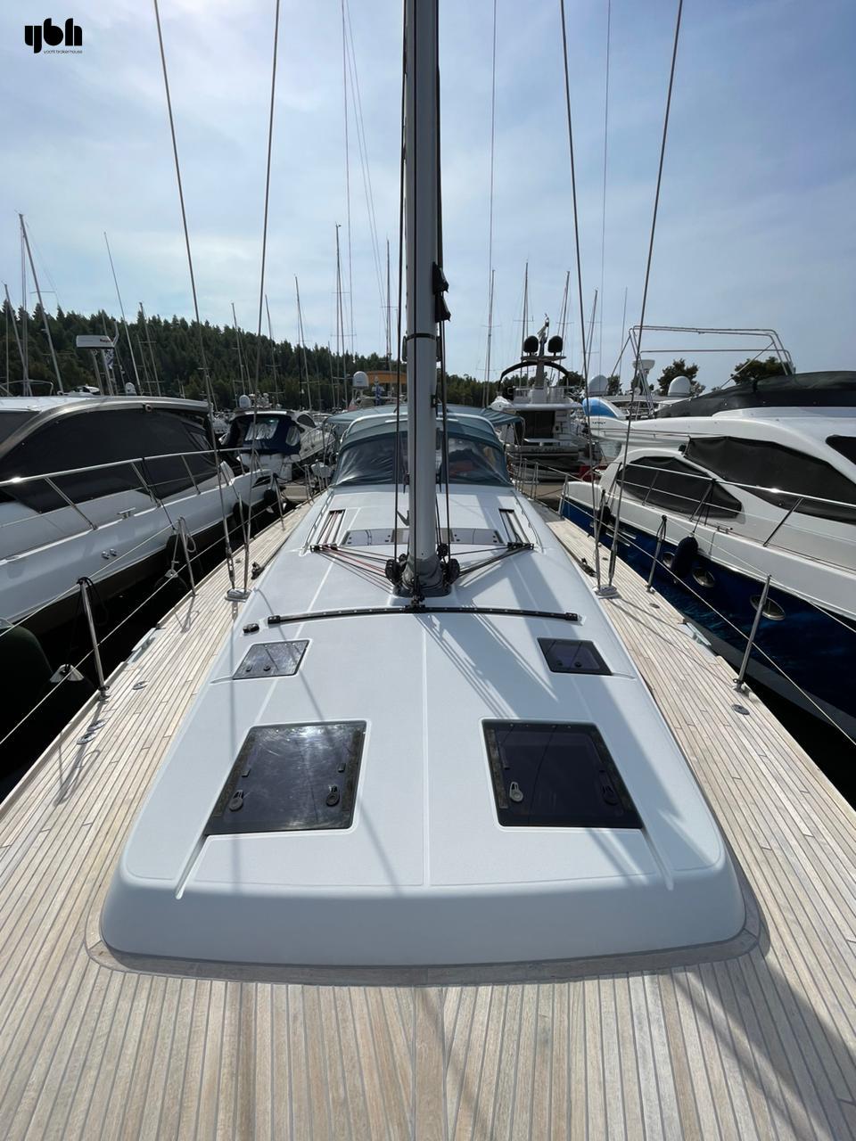 2015 Beneteau Oceanis 60