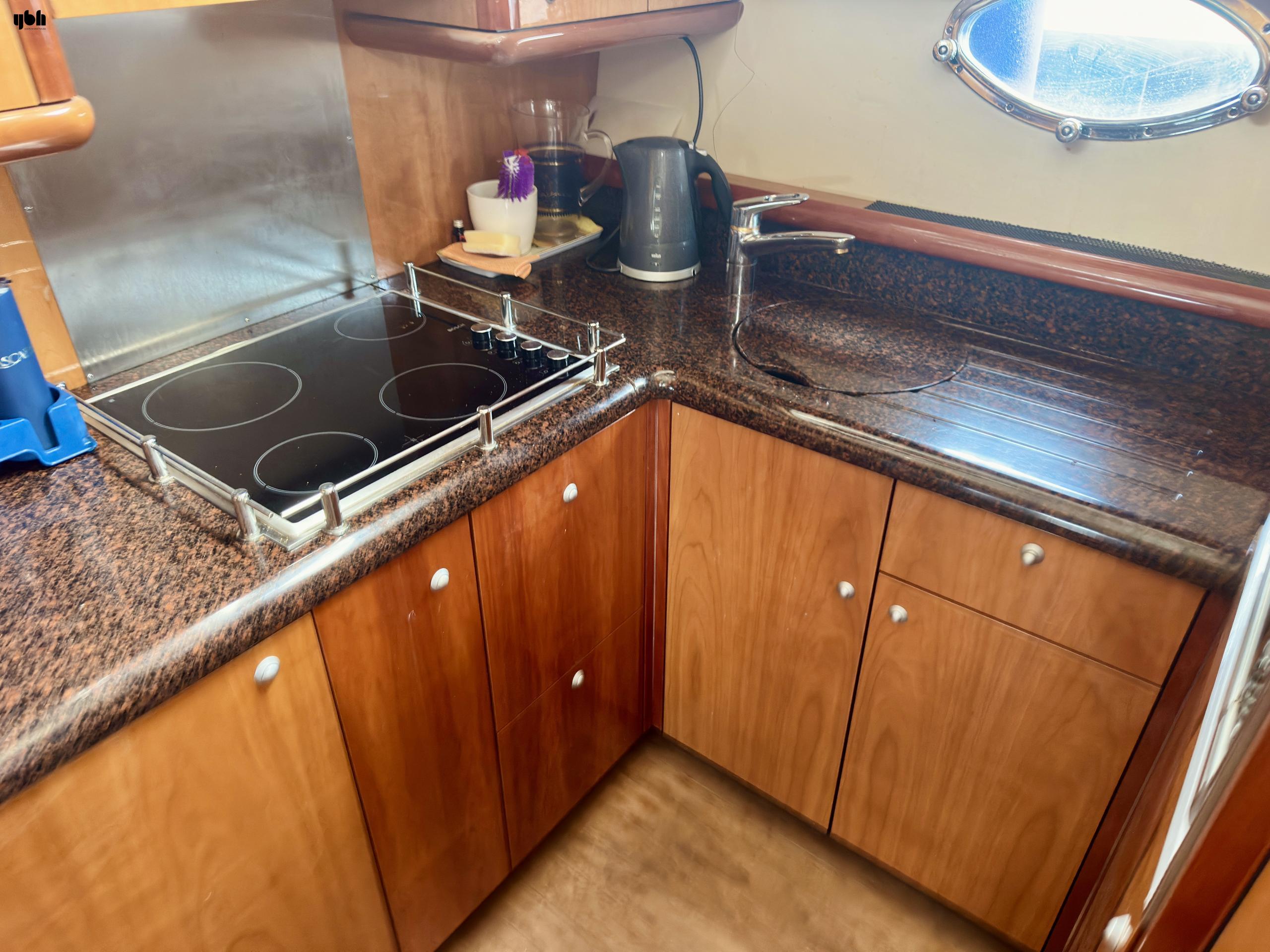 2004 Sunseeker Manhattan 56