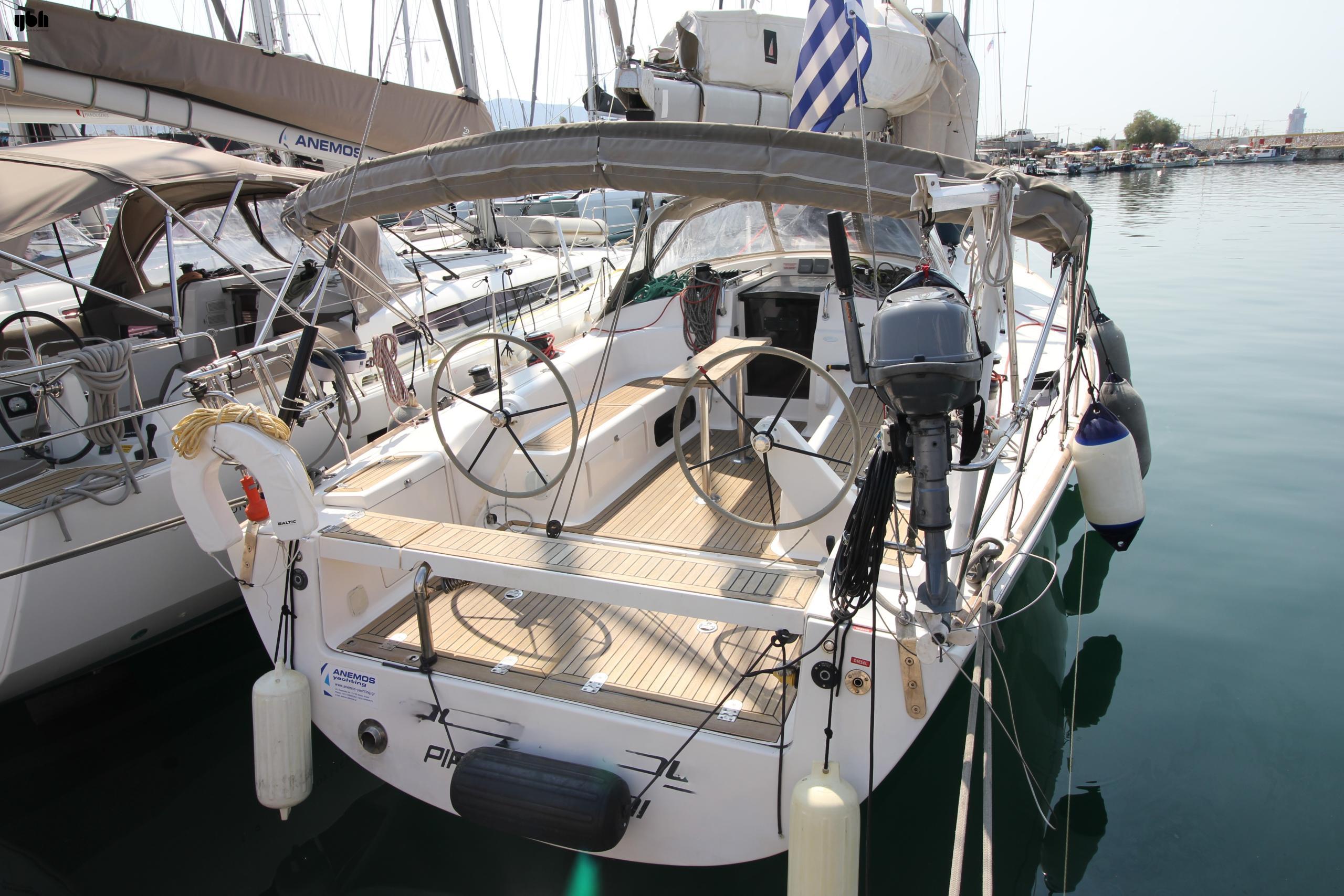 2010 Salona 44