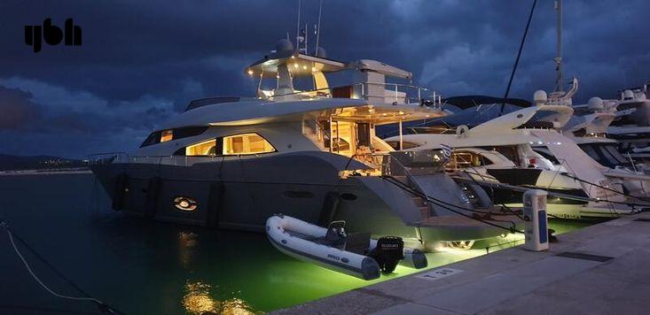 2011 Royal Denship 85 Flybridge