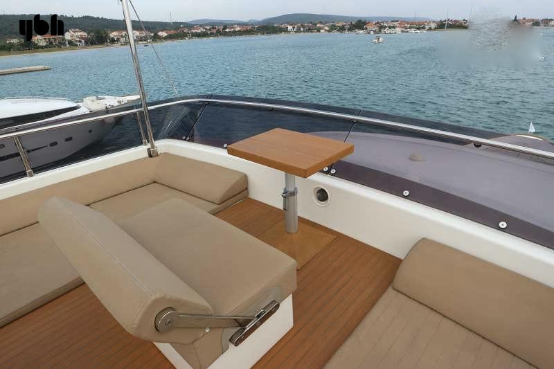 Ferretti Yachts Navetta 33 2011
