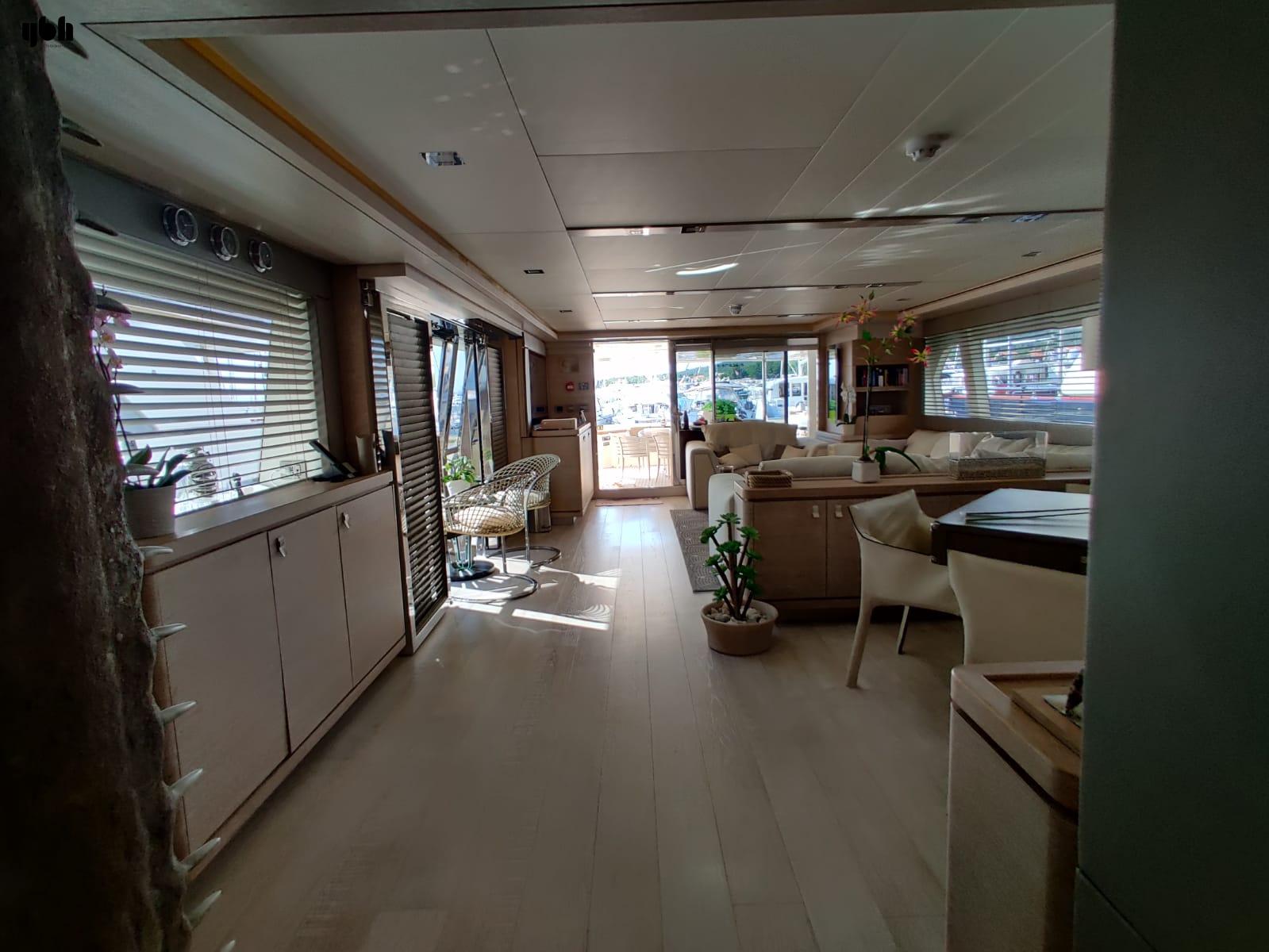Ferretti Yachts Navetta 33 2011